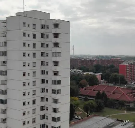 Fairview * Milánó